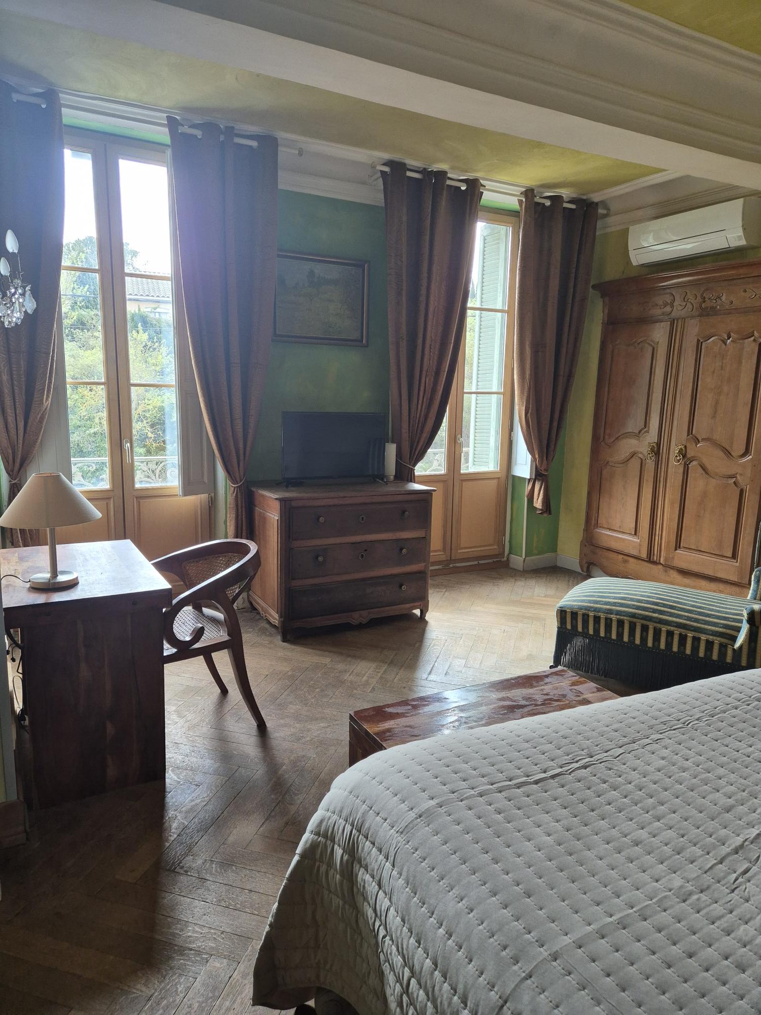 CHAMBRE 4